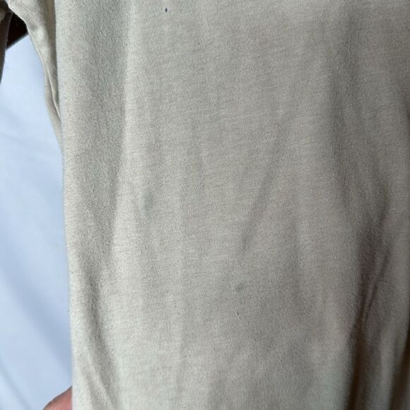 Taylor Swift 1989 Tan Short Sleeve T-shirt. Size Medium. - Picture 3 of 6